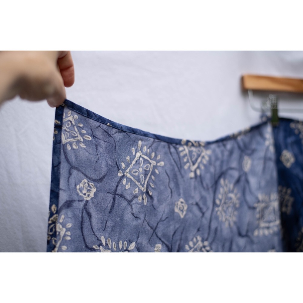 Vtg Express Wrap Skirt M Blue Batik Rayon Maxi Resort Coastal Boho Beach USA Y2K - Picture 3 of 10